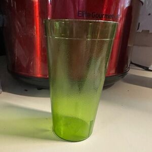 US Acrylic Tumblers Set of 4 Green 20oz BPA-Free Cups Textured Made in USA